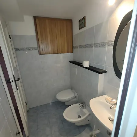 Luca Via Gavazzo 18 Apartment